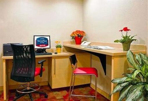 фото отеля TownePlace Suites Tampa North I-75 Fletcher