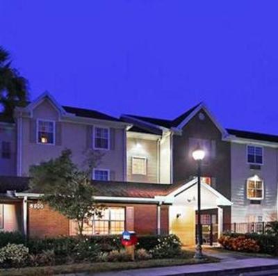 фото отеля TownePlace Suites Tampa North I-75 Fletcher