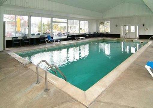 фото отеля Quality Inn & Suites Beachfront