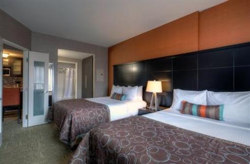фото отеля Staybridge Suites Hamilton Downtown
