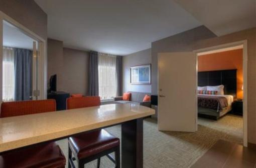 фото отеля Staybridge Suites Hamilton Downtown
