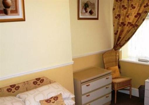 фото отеля Bedmond Hotel