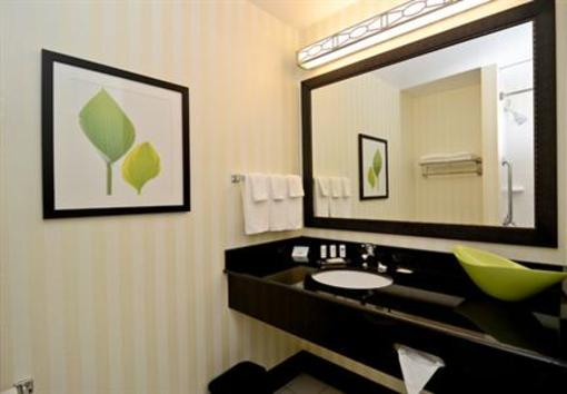 фото отеля Fairfield Inn & Suites New Bedford