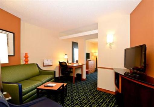 фото отеля Fairfield Inn & Suites New Bedford