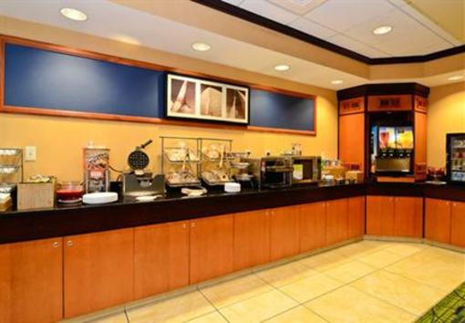 фото отеля Fairfield Inn & Suites New Bedford