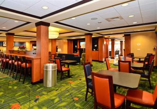 фото отеля Fairfield Inn & Suites New Bedford