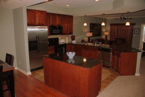 фото отеля The Majestic at Table Rock Apartments