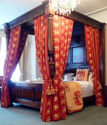 фото отеля Canterbury Castle House Guest House