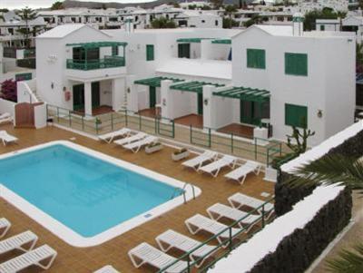 фото отеля Apartamentos Las Palmeras Lanzarote