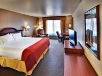 Holiday Inn Express Brookings