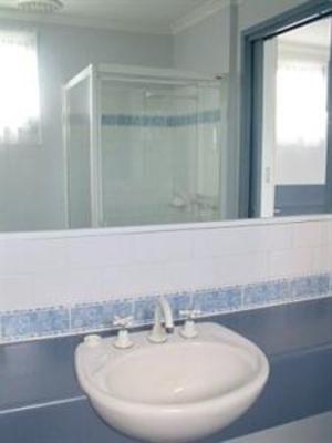 фото отеля Waterfront Motor Inn
