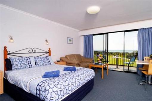 фото отеля Waterfront Motor Inn