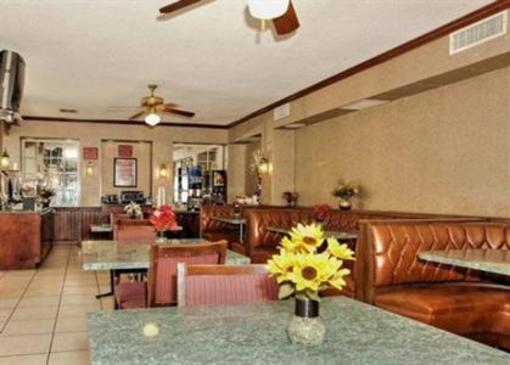 фото отеля Econo Lodge Martinsville (Virginia)
