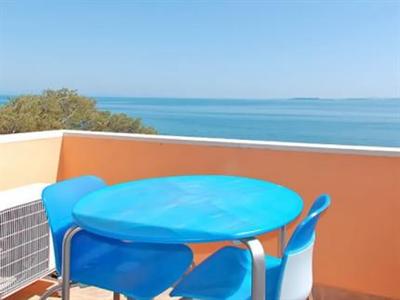 фото отеля Glyfa Corfu Apartments