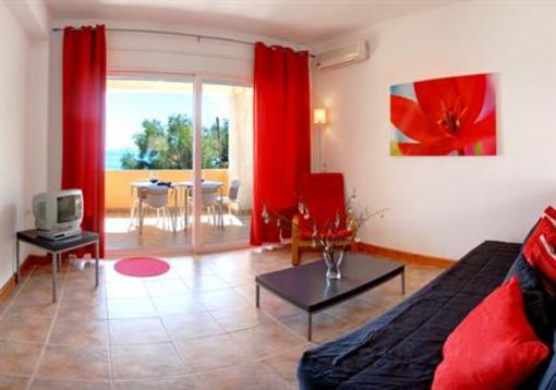 фото отеля Glyfa Corfu Apartments