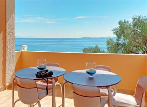 фото отеля Glyfa Corfu Apartments