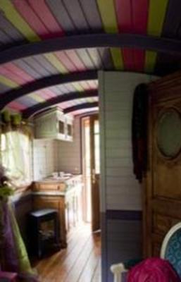 фото отеля Les Hautes Bruyeres Bed & Breakfast Ecully