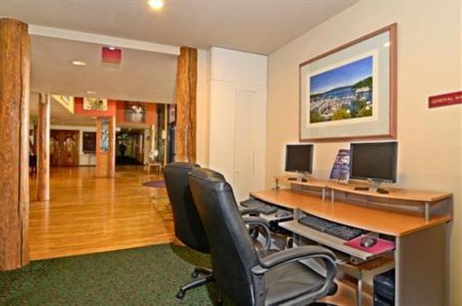 фото отеля BEST WESTERN Friday Harbor Suites