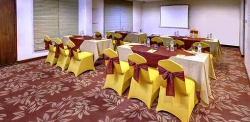 фото отеля HHI Select Bengaluru