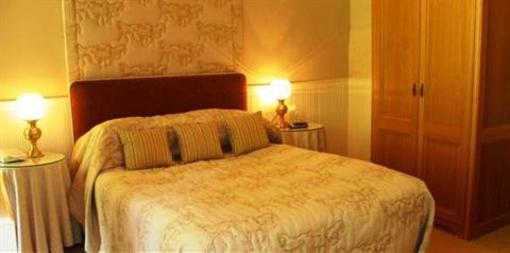 фото отеля Buckland Tout-Saints Hotel