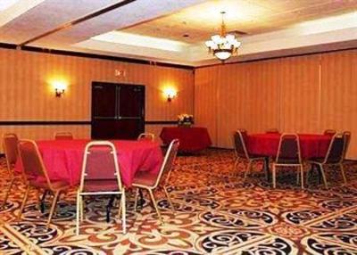 фото отеля Clarion Inn Nacogdoches