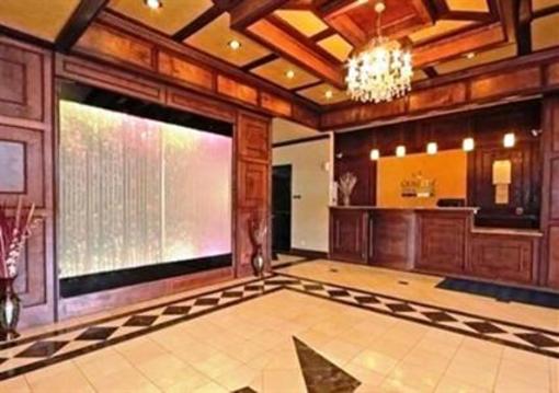 фото отеля Clarion Inn Nacogdoches
