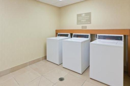 фото отеля Candlewood Suites Winchester