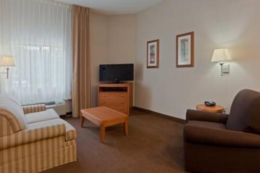 фото отеля Candlewood Suites Winchester