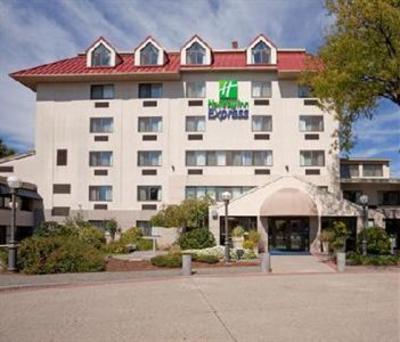 фото отеля Holiday Inn Express Boston Waltham