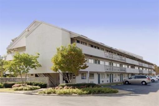 фото отеля Americas Best Value Inn/Memphis Airport