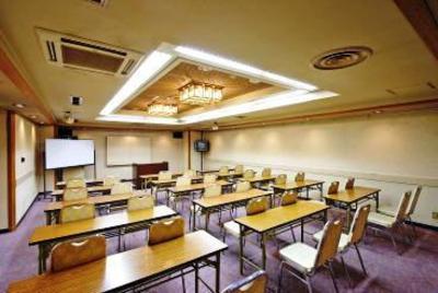 фото отеля Hotel Oaks Shin-Osaka