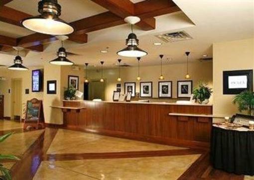 фото отеля Paramount Plaza Hotel & Suites