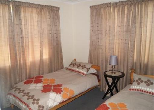 фото отеля Serengeti Self Catering Units Cape Town