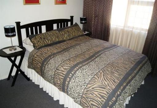 фото отеля Serengeti Self Catering Units Cape Town