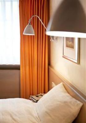 фото отеля Hotel Scholl Garni