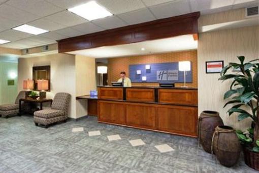фото отеля Holiday Inn Express Rehoboth Beach