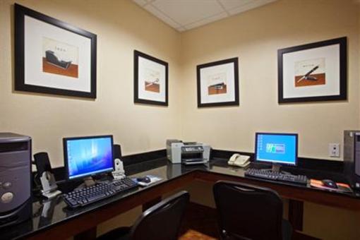 фото отеля Holiday Inn Express Dayton
