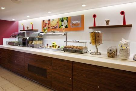 фото отеля Express By Holiday Inn East Midlands Airport Derby