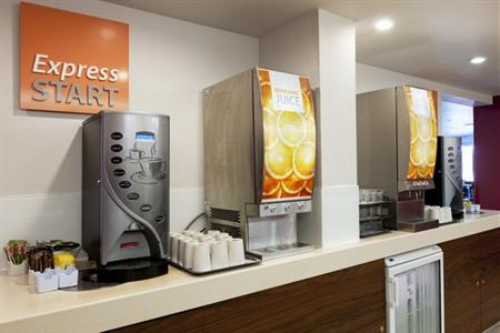 фото отеля Express By Holiday Inn East Midlands Airport Derby