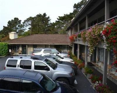 фото отеля Carmel Village Inn