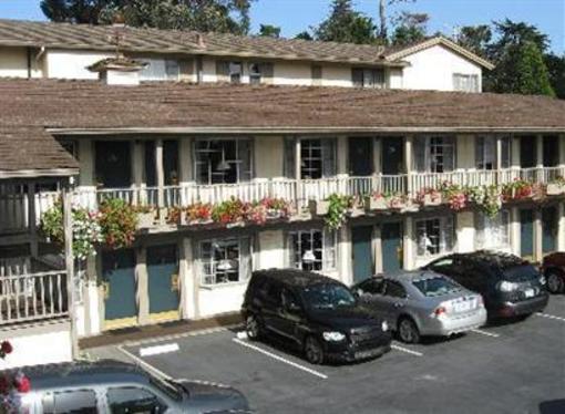 фото отеля Carmel Village Inn