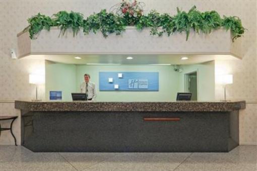 фото отеля Holiday Inn Express Bakersfield