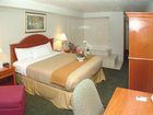 фото отеля Holiday Inn Express Bakersfield