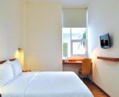 фото отеля Whiz Hotel Yogyakarta
