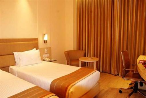 фото отеля Sarovar Portico Naraina