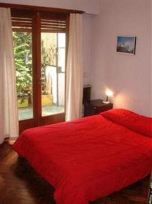 фото отеля Garden House Hostel Buenos Aires