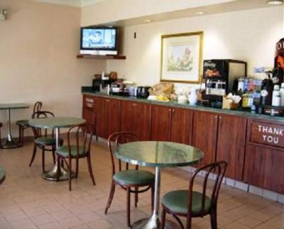 фото отеля America's Best Inn Carmichael Montgomery (Alabama)