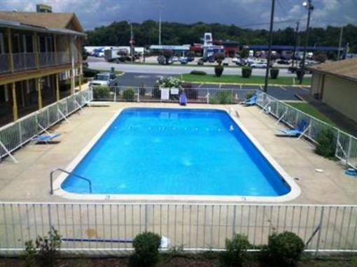 фото отеля America's Best Inn Carmichael Montgomery (Alabama)