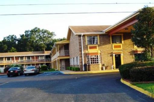 фото отеля America's Best Inn Carmichael Montgomery (Alabama)