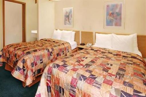 фото отеля Travelodge Hotel South Colorado Springs